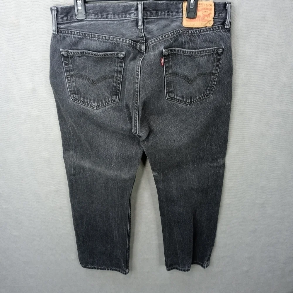 Levi's 501xx men's button fly black jeans sz 36x30. 300 5pm